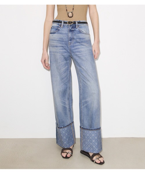 TORY BURCH(トリーバーチ)の「コントラスト カフ ストレートレッグ ジーンズ(デニムパンツ・レディース・ライトインディゴブルー・25inch/26inch)」の1枚目の写真