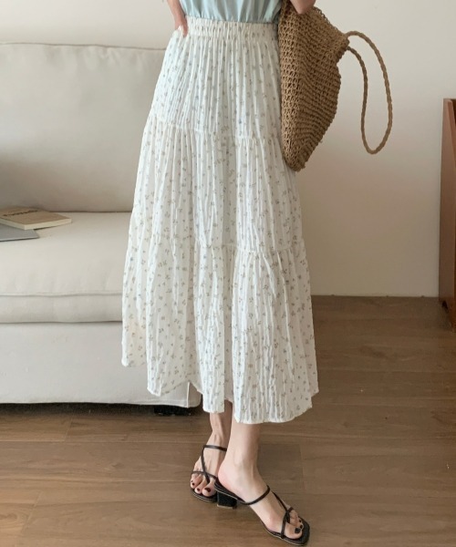 gossip!ロサンゼルス(ゴシップロサンゼルス)の「【Y2Kガーリー】小花柄ティアードロングスカート フレアスカート ウエストゴム レトロフェミニン シフォンライク(スカート・レディース・オフホワイト・FREE)」の6枚目の写真
