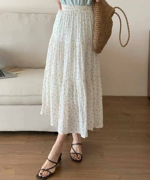 gossip!ロサンゼルス(ゴシップロサンゼルス)の「【Y2Kガーリー】小花柄ティアードロングスカート フレアスカート ウエストゴム レトロフェミニン シフォンライク(スカート・レディース・オフホワイト・FREE)」の8枚目の写真