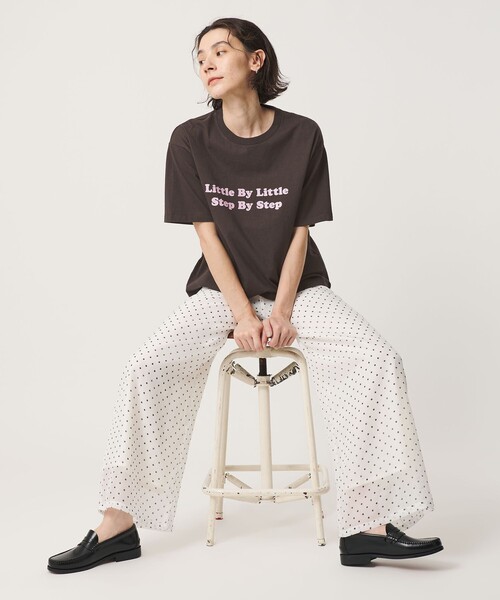OAFISH(オアフィッシュ)の「【別注】<OAFISH>ワイド ショートスリーブTシャツ(Tシャツ/カットソー・レディース・ケリーグリーン/ブラウン系・S)」の4枚目の写真