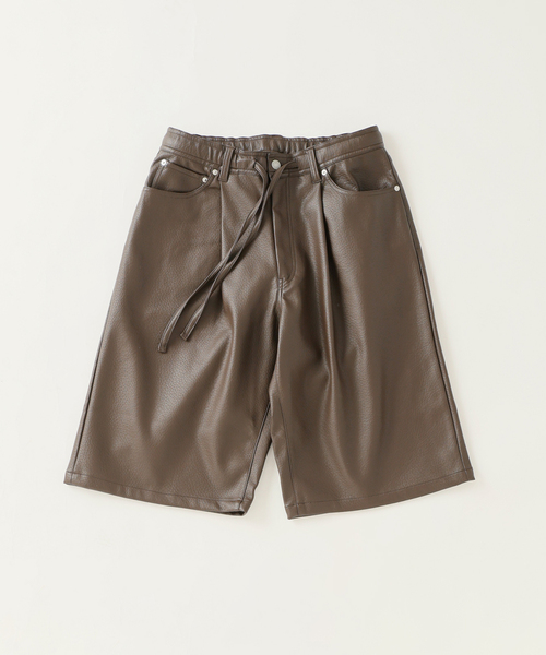 JOURNAL STANDARD relume(ジャーナルスタンダード レリューム)の「フェイクレザー ワイドイージー ショーツ(その他パンツ・メンズ・ブラック/ブラウン系その他・LARGE/MEDIUM)」の8枚目の写真