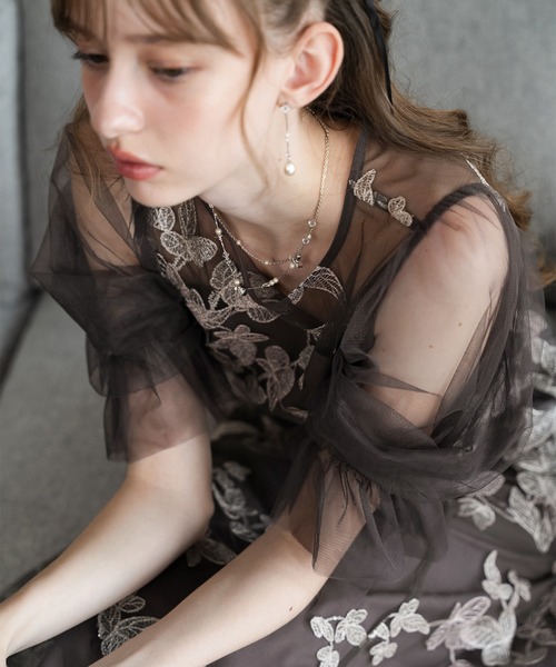 Dorry Doll（ドリードール）の「リーフエンブロイダリードレス（ドレス・レディース・グレイッシュベージュ/グリーン/チャコールグレー・M）」の12枚目の写真