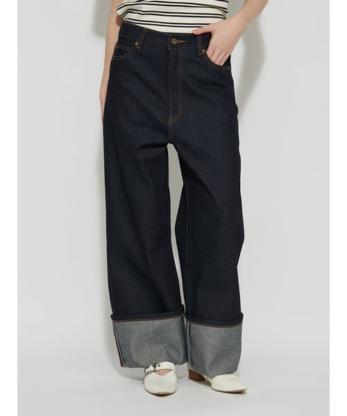 FURFUR(ファーファー)の「リボンステッチロールアップデニムパンツ(デニムパンツ・レディース・ホワイト/インディゴブルー/サックスブルー・1/0)」の3枚目の写真