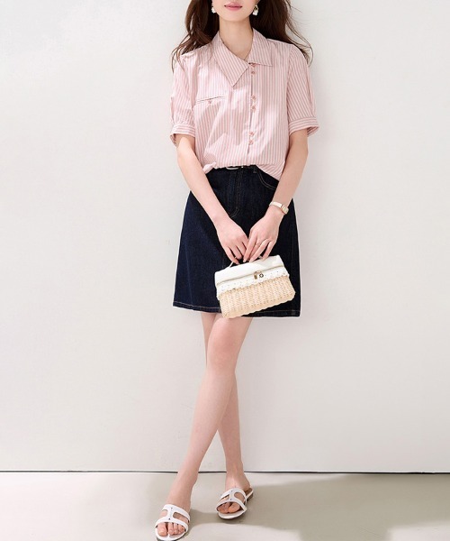 ReRe(リリ)の「アシンメトリー襟ストライプ半袖シャツ(シャツ/ブラウス・レディース・ピンク・MEDIUM/X-LARGE/LARGE)」の8枚目の写真