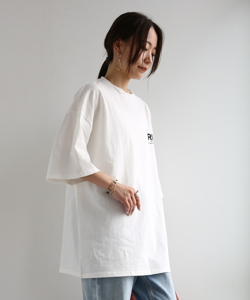 and it_(アンドイット)の「ビッグシルエットバックプリントTシャツ(Tシャツ/カットソー・レディース・オフホワイト/ブラック・M)」の3枚目の写真