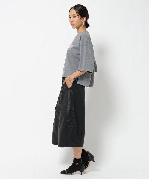 HEREIAM(ヘレイアム)の「【HEREIAM】夏も冬も着回し力抜群!/バレルクロップドパンツ(その他パンツ・レディース・ブラック・MEDIUM/SMALL)」の9枚目の写真