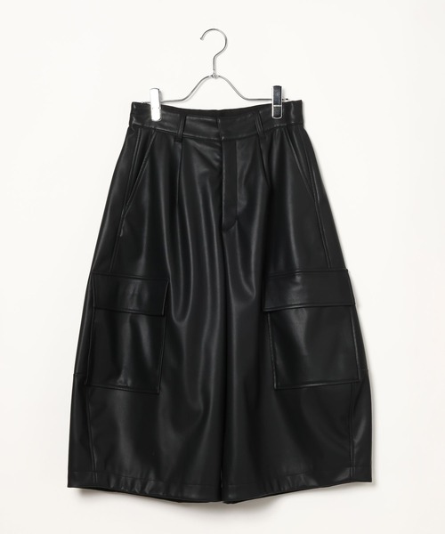 HEREIAM(ヘレイアム)の「【HEREIAM】夏も冬も着回し力抜群!/バレルクロップドパンツ(その他パンツ・レディース・ブラック・MEDIUM/SMALL)」の16枚目の写真