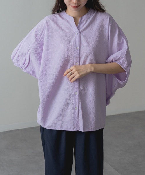 refinedworks(リファインドワークス)の「【refinedworks】サッカー 素材 バンドカラー ブラウス(シャツ/ブラウス・レディース・ネイビー/パープル/グリーン・FREE)」の5枚目の写真