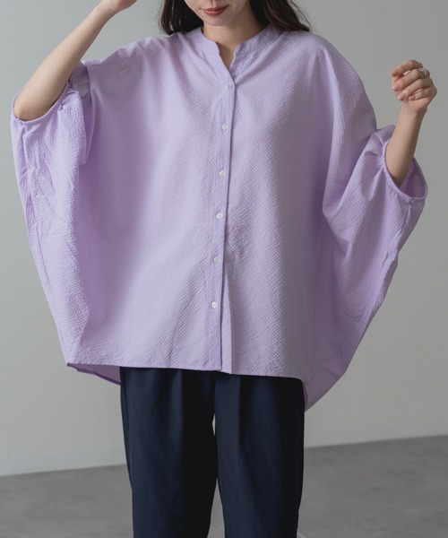 refinedworks(リファインドワークス)の「【refinedworks】サッカー 素材 バンドカラー ブラウス(シャツ/ブラウス・レディース・ネイビー/パープル/グリーン・FREE)」の7枚目の写真