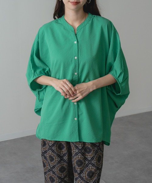 refinedworks(リファインドワークス)の「【refinedworks】サッカー 素材 バンドカラー ブラウス(シャツ/ブラウス・レディース・ネイビー/パープル/グリーン・FREE)」の12枚目の写真