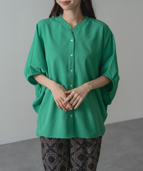refinedworks(リファインドワークス)の「【refinedworks】サッカー 素材 バンドカラー ブラウス(シャツ/ブラウス・レディース・ネイビー/パープル/グリーン・FREE)」の15枚目の写真
