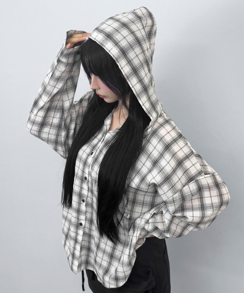 FOLLOWIN(フォロウィン)の「【3COLOR/ユニセックス】チェックフードビッグシルエットシャツ(シャツ/ブラウス・レディース・アイボリー/ブラック/チャコールグレー・FREE)」の19枚目の写真