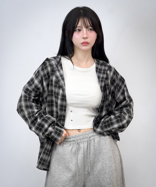 FOLLOWIN(フォロウィン)の「【3COLOR/ユニセックス】チェックフードビッグシルエットシャツ(シャツ/ブラウス・レディース・アイボリー/ブラック/チャコールグレー・FREE)」の14枚目の写真
