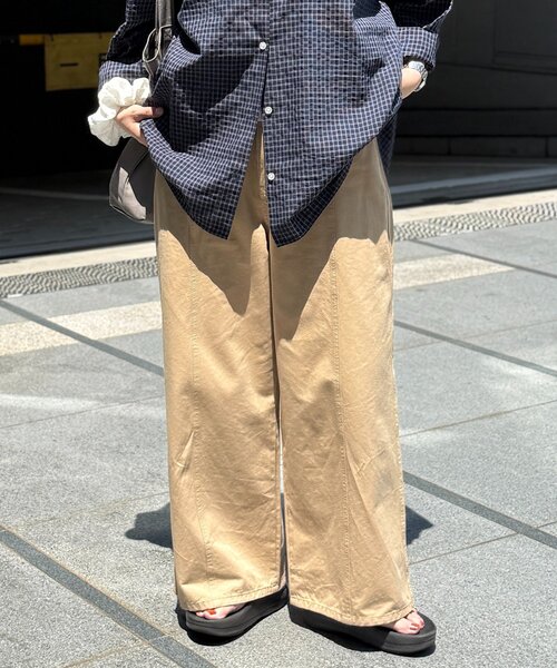 CPCM(シーピーシーエム)の「ワイドチノパンツ(その他パンツ・レディース・ベージュ/アイボリー/ブラック・SMALL/MEDIUM)」の1枚目の写真