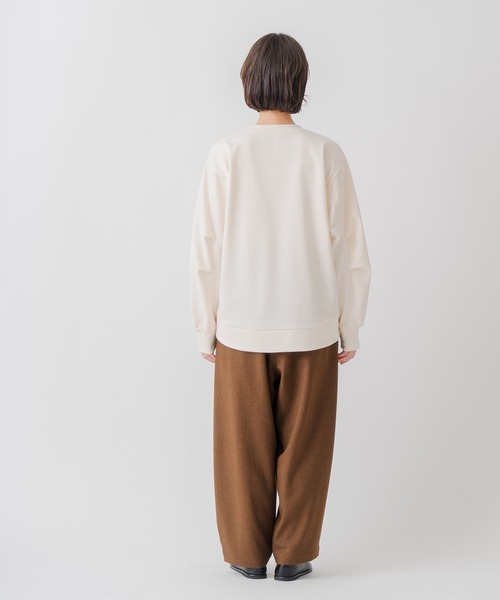 Kelen(ケレン)の「「KELEN / ケレン」ドレープデザインポンチトップス(Tシャツ/カットソー・レディース・カーキ/アイボリー/ブラック/チャコールグレー・S/M)」の20枚目の写真