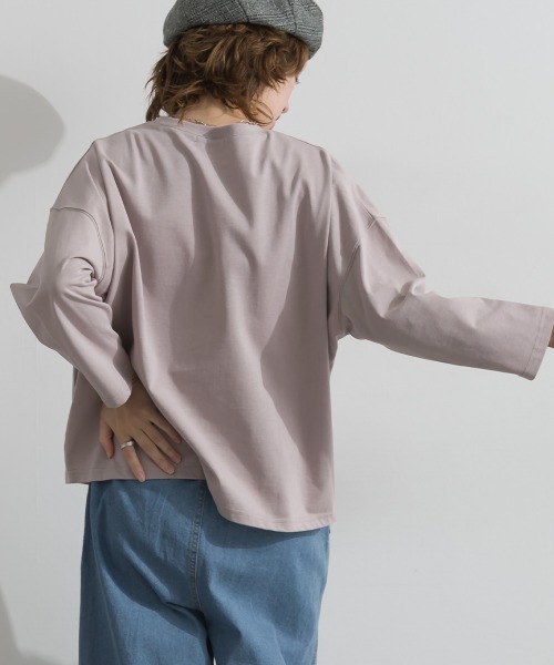 le colis(ルコリ)の「天竺 ロゴ ワイドTEE(Tシャツ/カットソー・レディース・グレイッシュベージュ/ブラウン/チャコールグレー・FREE)」の6枚目の写真