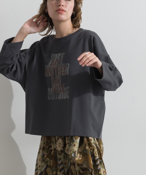 le colis(ルコリ)の「天竺 ロゴ ワイドTEE(Tシャツ/カットソー・レディース・グレイッシュベージュ/ブラウン/チャコールグレー・FREE)」の19枚目の写真