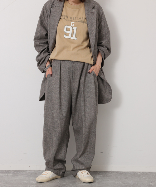 JOURNAL STANDARD LUXE(ジャーナルスタンダード ラックス)の「TCガンクラブ タックマッキンパンツ(その他パンツ・レディース・ベージュ/グレー・FREE)」の2枚目の写真