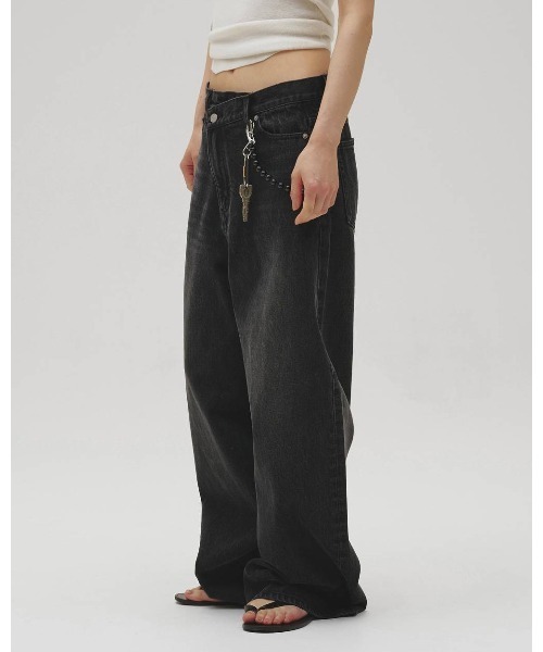 TODAYFUL(トゥデイフル)の「TODAYFUL Henrys Denim(デニムパンツ・レディース・ブラック・24/23/26/25)」の8枚目の写真