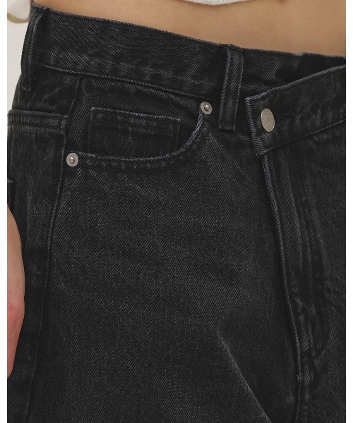 TODAYFUL(トゥデイフル)の「TODAYFUL Henrys Denim(デニムパンツ・レディース・ブラック・24/23/26/25)」の11枚目の写真