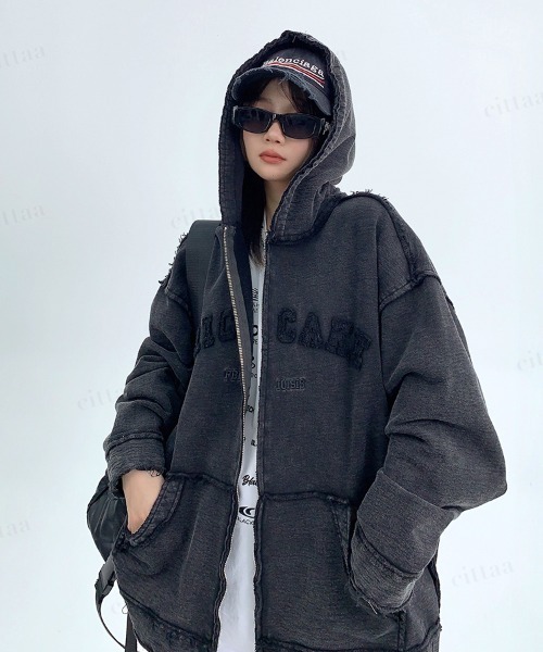 Dalfwin(ダールフィン)の「RICECAKEダメージデザインワッペンロゴジップアップフーディー(Tシャツ/カットソー・レディース・ブラック・FREE)」の4枚目の写真