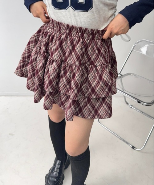 AS KNOW AS plus(アズノゥアズプラス)の「☆ティアードミニスカート(ビジュー・ドット・チェック)(スカート・レディース・レッド系/ブラウン系/グレー系/ブラック系・FREE)」の1枚目の写真