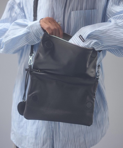 ADAM PATEK（アダムパテック）の「mko13959-w-r leather convertible clutch bag クラッチバッグ(AP2629021)（クラッチバッグ・メンズ・ブラック・FREE）」の4枚目の写真