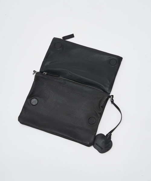 ADAM PATEK（アダムパテック）の「mko13959-w-r leather convertible clutch bag クラッチバッグ(AP2629021)（クラッチバッグ・メンズ・ブラック・FREE）」の10枚目の写真