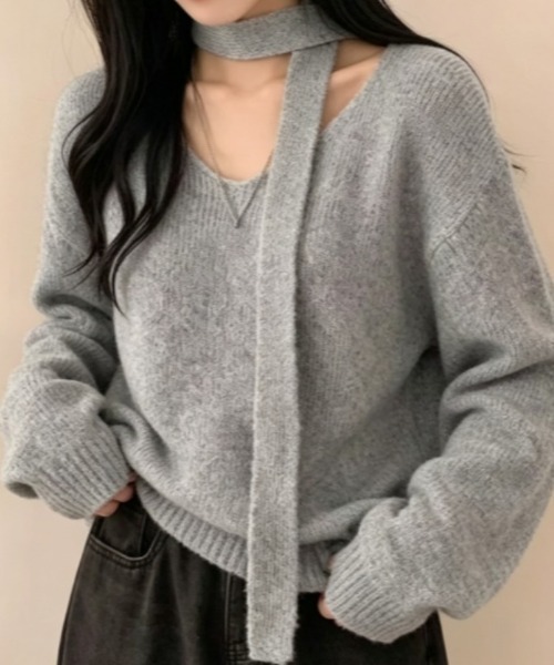Aelina(エリナ)の「チョーカー風ネックストラップ付きVネックルーズニットトップス(ニット/セーター・レディース・オフホワイト/グレー/ブルー/ピンク・FREE)」の10枚目の写真