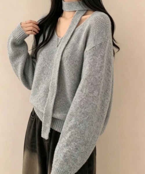Aelina(エリナ)の「チョーカー風ネックストラップ付きVネックルーズニットトップス(ニット/セーター・レディース・オフホワイト/グレー/ブルー/ピンク・FREE)」の11枚目の写真