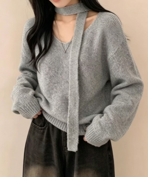 Aelina(エリナ)の「チョーカー風ネックストラップ付きVネックルーズニットトップス(ニット/セーター・レディース・オフホワイト/グレー/ブルー/ピンク・FREE)」の14枚目の写真