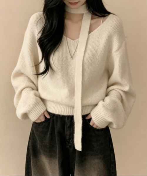 Aelina(エリナ)の「チョーカー風ネックストラップ付きVネックルーズニットトップス(ニット/セーター・レディース・オフホワイト/グレー/ブルー/ピンク・FREE)」の6枚目の写真