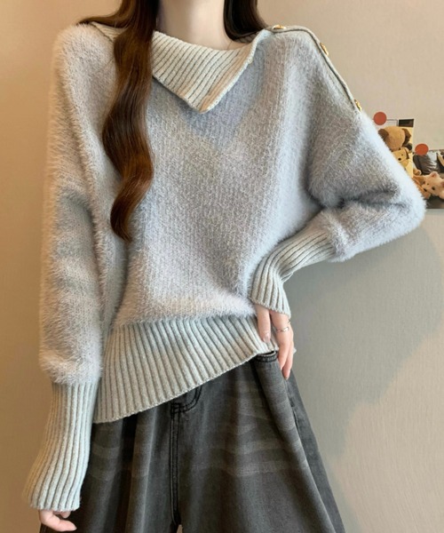 LUCPY(ラクピー)の「レイヤードカラーVネックシャギーニット(ニット/セーター・レディース・ブラウン/グレー/ブラック/ホワイト・FREE)」の3枚目の写真