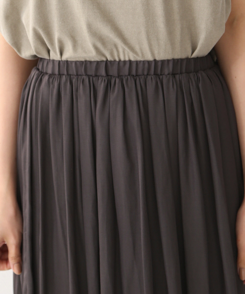 MYSELF ABAHOUSE（マイセルフアバハウス）の「ヴィンテージサテンロングスカート（スカート・レディース・ベージュ/カーキ/チャコールグレー/ネイビー・FREE）」の14枚目の写真
