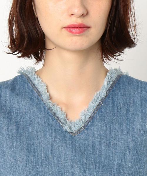 Another Edition(アナザーエディション)の「デニムフリンジノースリーブ/AEBC フリンジ NSL DNM◆(シャツ/ブラウス・レディース・コバルトブルー・FREE)」の6枚目の写真