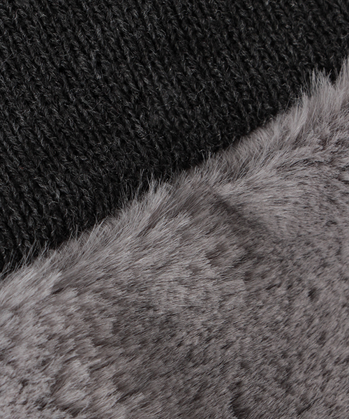 LBC（エルビーシー）の「ニットxファー切り替えスヌード（ストール/ショール・レディース・ブラック/オフホワイト/グレー・FREE）」の6枚目の写真