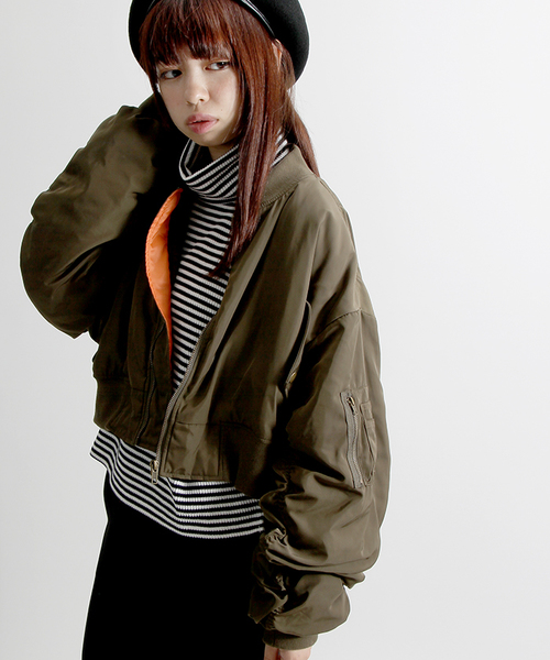 WEGO(ウィゴー)の「DISPARK/ボリュームスリーブMA-1(MA-1・レディース・カーキ/ブラック・FREE)」の14枚目の写真