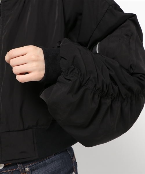 WEGO(ウィゴー)の「DISPARK/ボリュームスリーブMA-1(MA-1・レディース・カーキ/ブラック・FREE)」の4枚目の写真