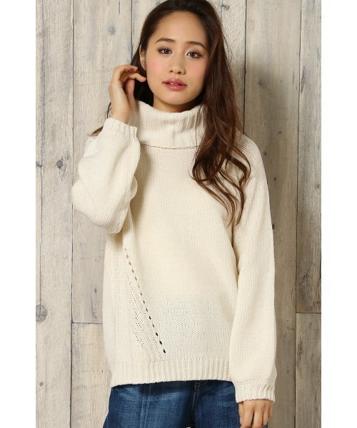 VENCEEXCHANGE（ヴァンスエクスチェンジ）の「オフタートルモールプルオーバー（ニット/セーター・レディース・ブラック/スカイブルー/ピンク/オフホワイト/グレー・MEDIUM）」の2枚目の写真