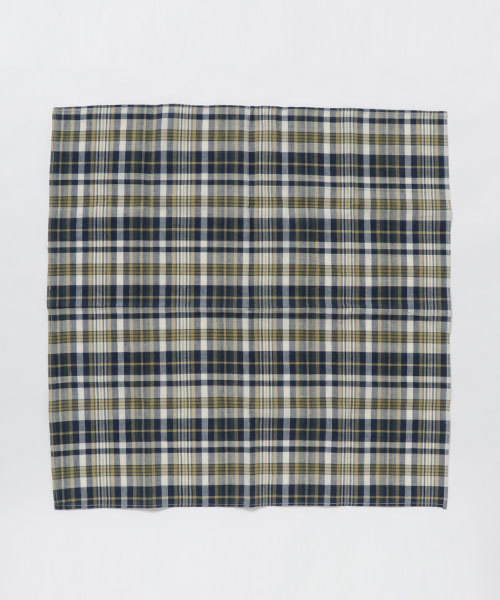 BEAMS(ビームス)の「BEAMS / マドラス ハンカチーフ(ハンカチ/ハンドタオル・メンズ・ネイビー/ダークブラウン/レッド・ONE SIZE)」の3枚目の写真