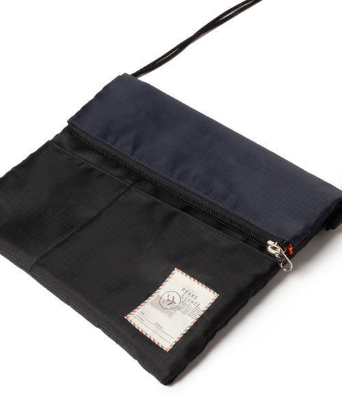 BEAMS LIGHTS(ビームスライツ)の「BEAMS LIGHTS / マルチポケットサコッシュ(ショルダーバッグ・メンズ・ブルー/ブラック/オリーブ/グレー・ONE SIZE)」の6枚目の写真