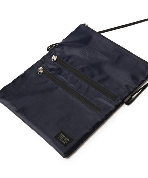 BEAMS LIGHTS(ビームスライツ)の「BEAMS LIGHTS / マルチポケットサコッシュ(ショルダーバッグ・メンズ・ブルー/ブラック/オリーブ/グレー・ONE SIZE)」の15枚目の写真