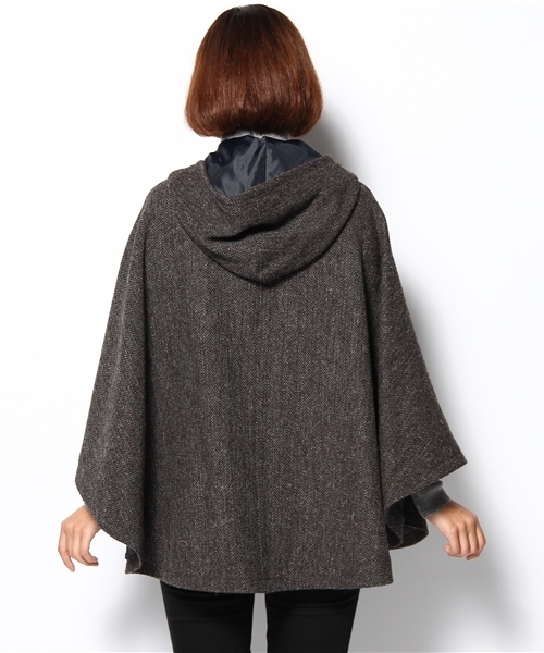 【新品未使用タグ付】GRIFFIN HARTLAND ハリスツイード ポンチョ 新品未使用タグ付】GRIFFIN HARTLAND ハリスツイード ポンチョ 【公式