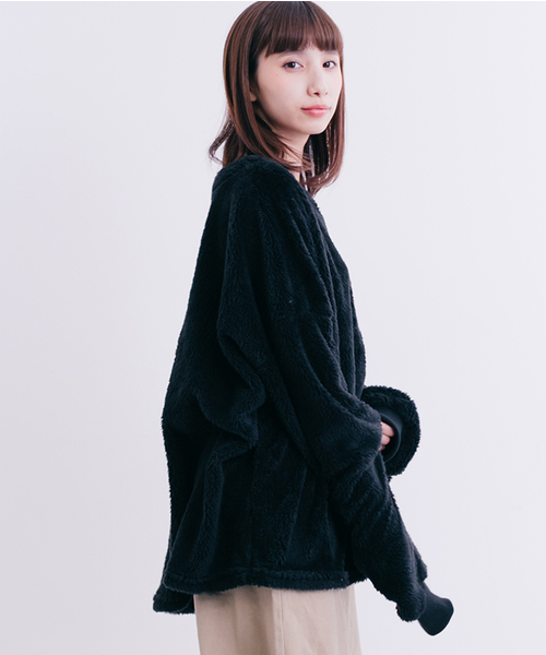 MERLOT（メルロー）の「もこもこファープルオーバー1215（その他トップス・レディース・ブラック/ベージュ/オフホワイト・FREE）」の17枚目の写真