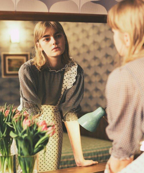 w closet（ダブルクローゼット）の「シアーチェックシャーリングブラウス（シャツ/ブラウス・レディース・コーラルピンク/サックスブルー/ブラック/ブルー/イエロー・FREE）」の3枚目の写真