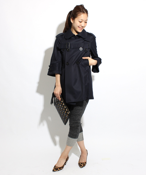 Ray BEAMS(レイビームス)の「SWANLAKE×Ray BEAMS / 別注ショートトレンチ(トレンチコート・レディース・ベージュ/ネイビー・SMALL/MEDIUM)」の12枚目の写真