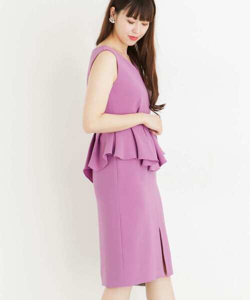 URBAN RESEARCH ROSSO WOMEN(アーバンリサーチ ロッソ)の「ハートネックランダムペプラムドレス∴(ワンピース・レディース・ブルー系その他/パープル系その他・FREE)」の3枚目の写真