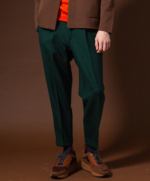 UNITED TOKYO（ユナイテッドトウキョウ）の「ダブルフェイスストレッチワイドテーパードパンツ（その他パンツ・メンズ・ブラック/キャメル/グリーン/イエロー・1/2/3）」の3枚目の写真