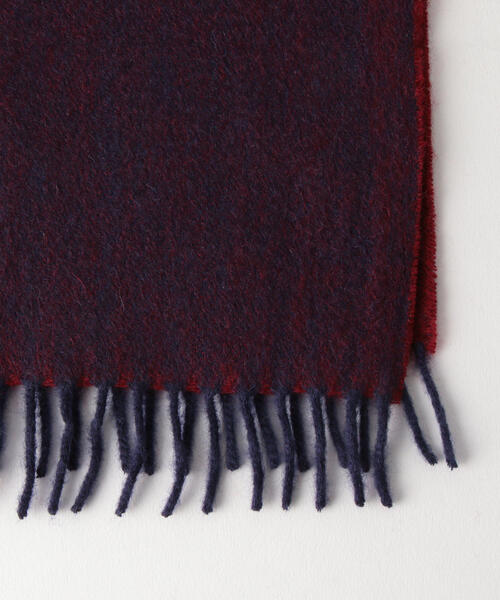 green label relaxing（グリーンレーベルリラクシング）の「カシミヤ 2トーン MN/マフラー（マフラー・メンズ・ライトブルー/ブラック/ネイビー・FREE）」の4枚目の写真