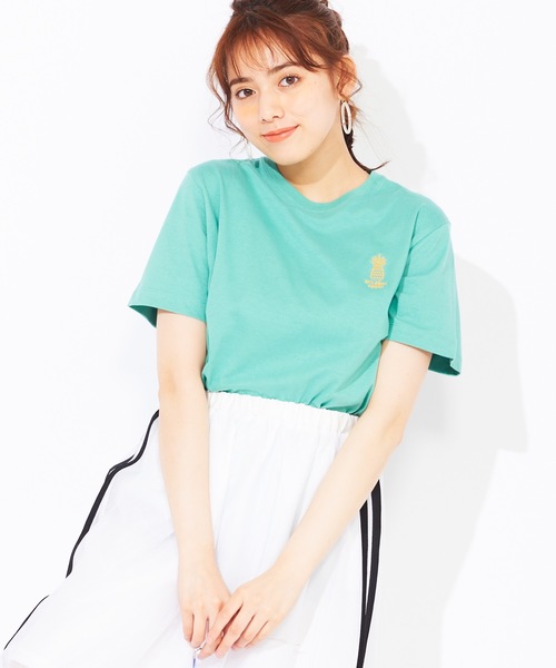 WEGO（ウィゴー）の「WEGO/ワンポイントフルーツ刺繍Tシャツ（Tシャツ/カットソー・メンズ・パープル/ターコイズブルー/ホワイト/ピンク・LARGE/MEDIUM/SMALL）」の3枚目の写真